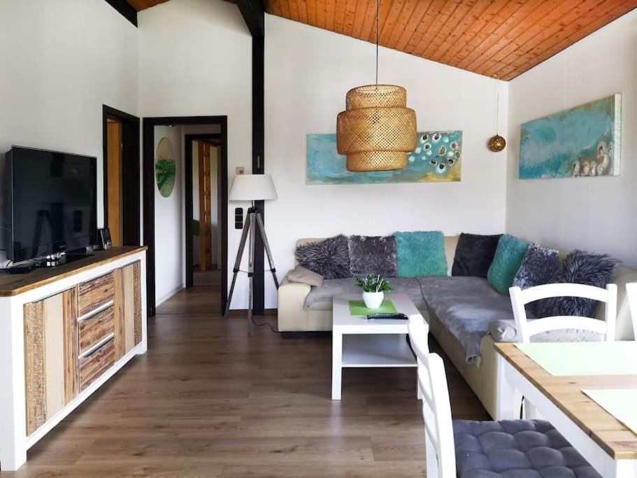 Ferienhaus Lena Im Sauerland Direkt Am Hennesee Мешеде Екстериор снимка