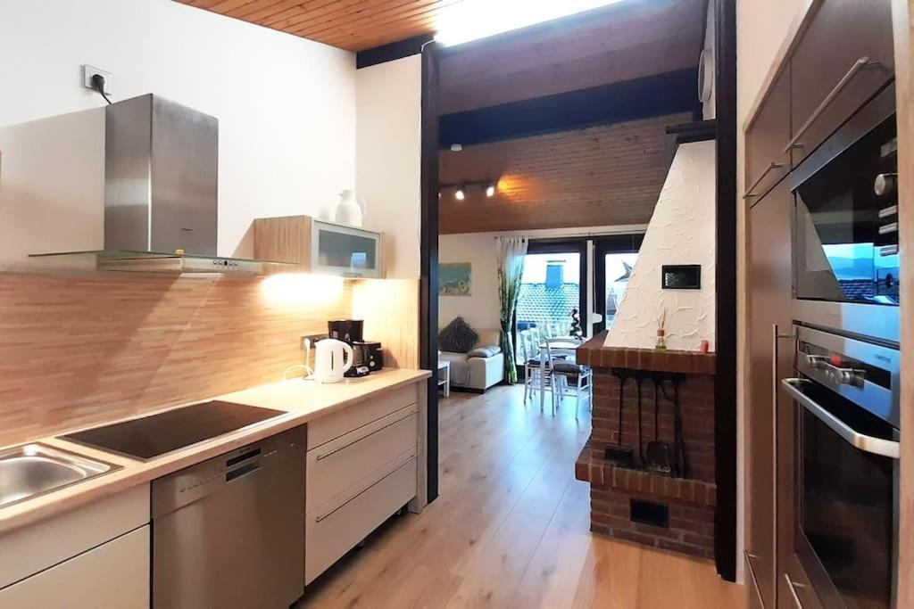 Ferienhaus Lena Im Sauerland Direkt Am Hennesee Мешеде Екстериор снимка
